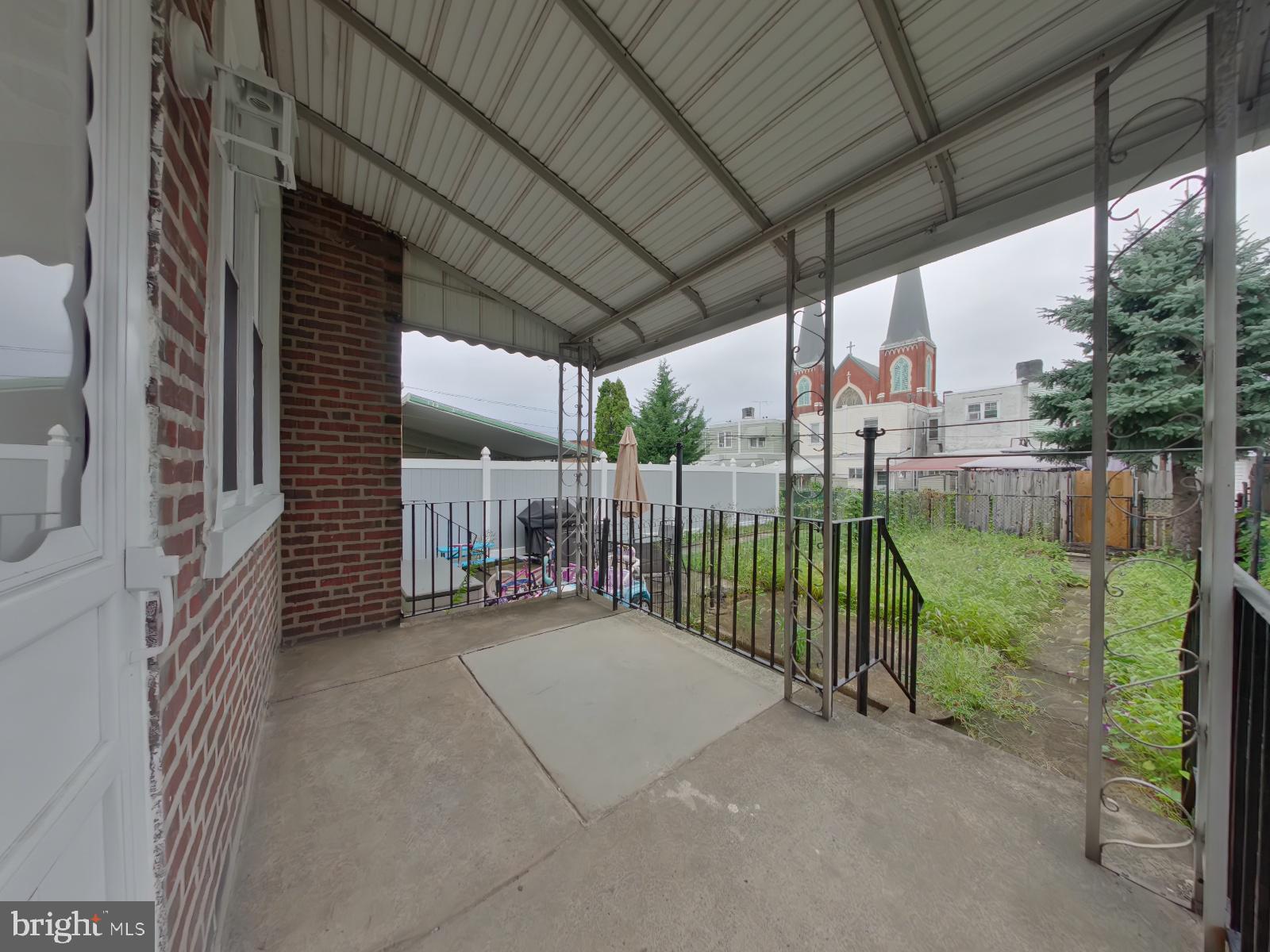 4442 Edgemont Street Philadelphia, PA 19137 - Photo 28 of 28 Porch
