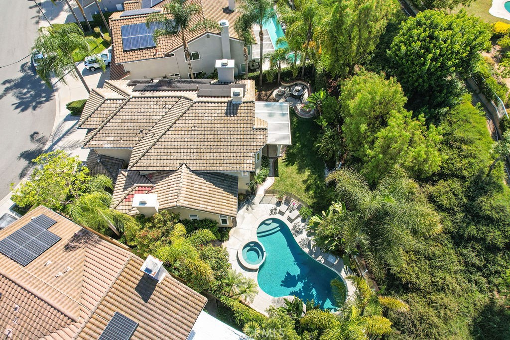 25785 Middle Ridge Lane Laguna Hills, CA 92653 - Photo 3 of 37