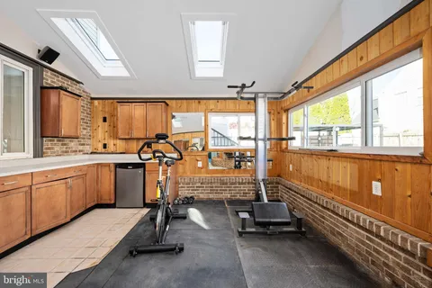 $985,000 | 224 Prince Street Northeast, Leesburg, VA 20176