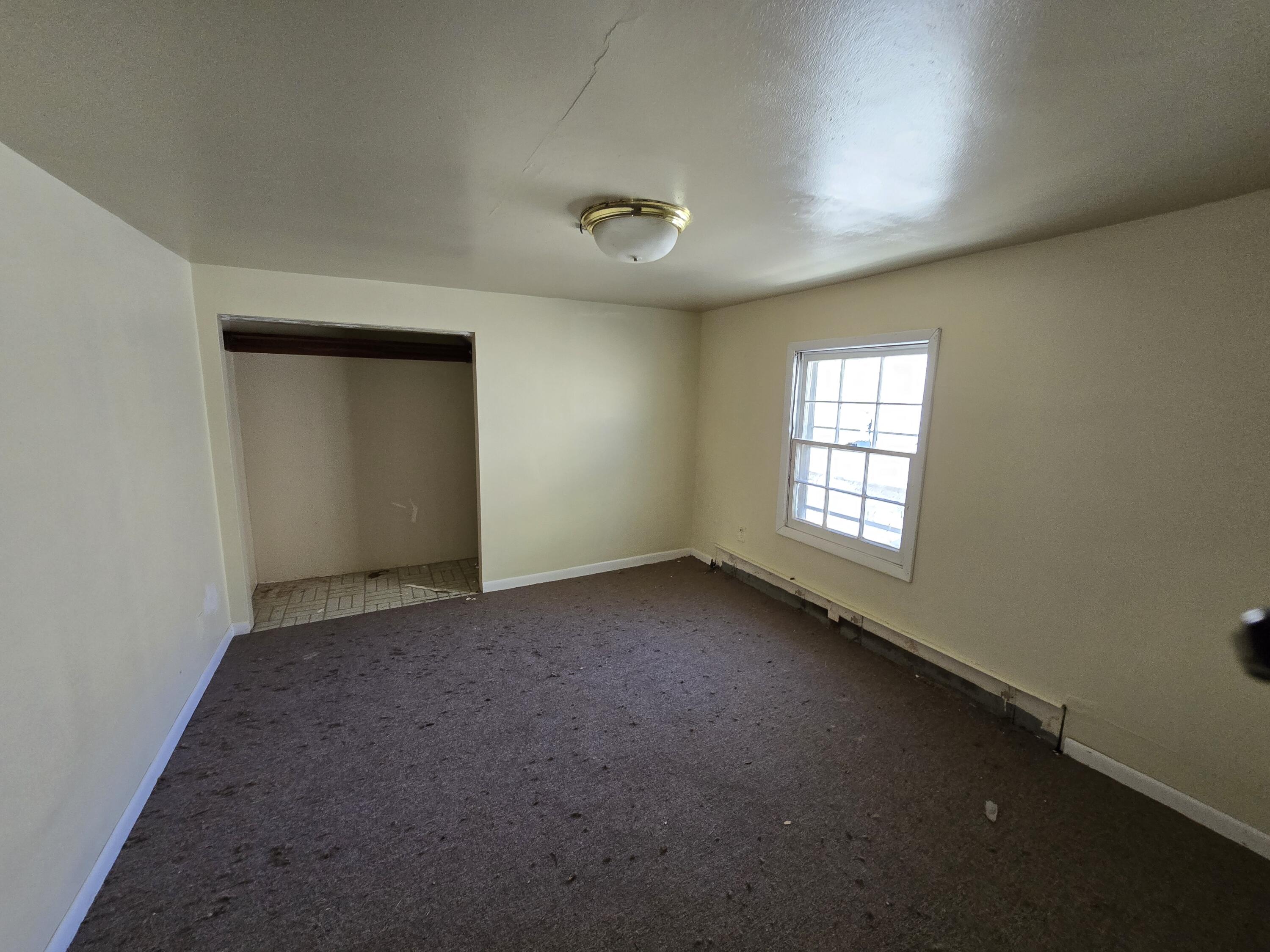 4644 North 38th Street Milwaukee, WI 53209 - Photo 9 of 14 20251009_150042