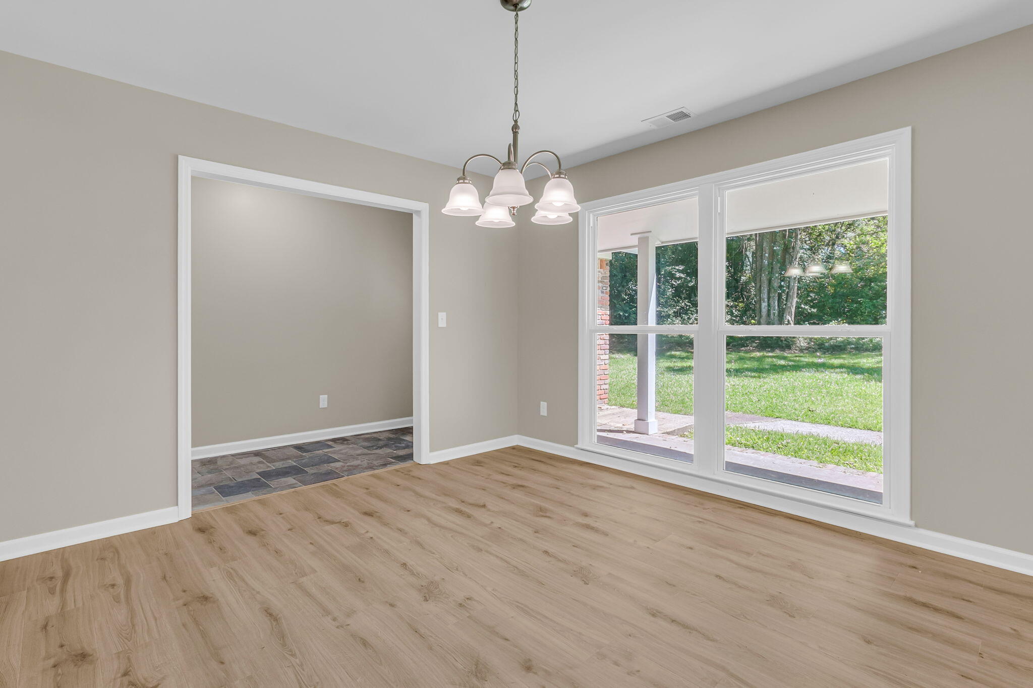 109 Halcyon Road Summerville, SC 29483 - Photo 11 of 45