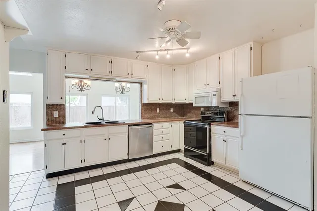 $2,350 | 1441 Everglades Drive, Plano, TX 75023