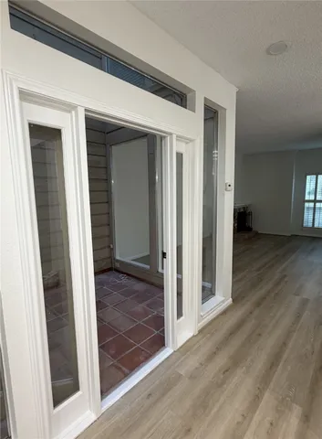 $2,500 | 1025 Fountain View Drive, Houston, TX 77057