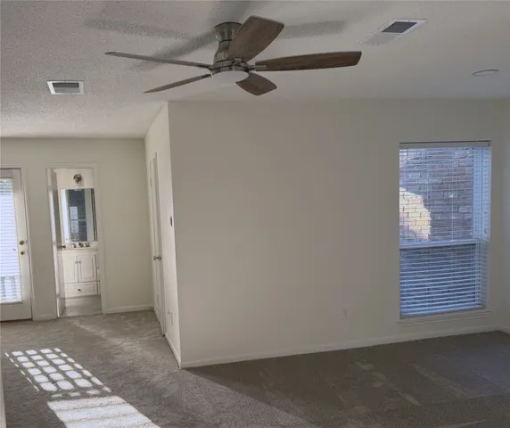 $2,500 | 1025 Fountain View Drive, Houston, TX 77057