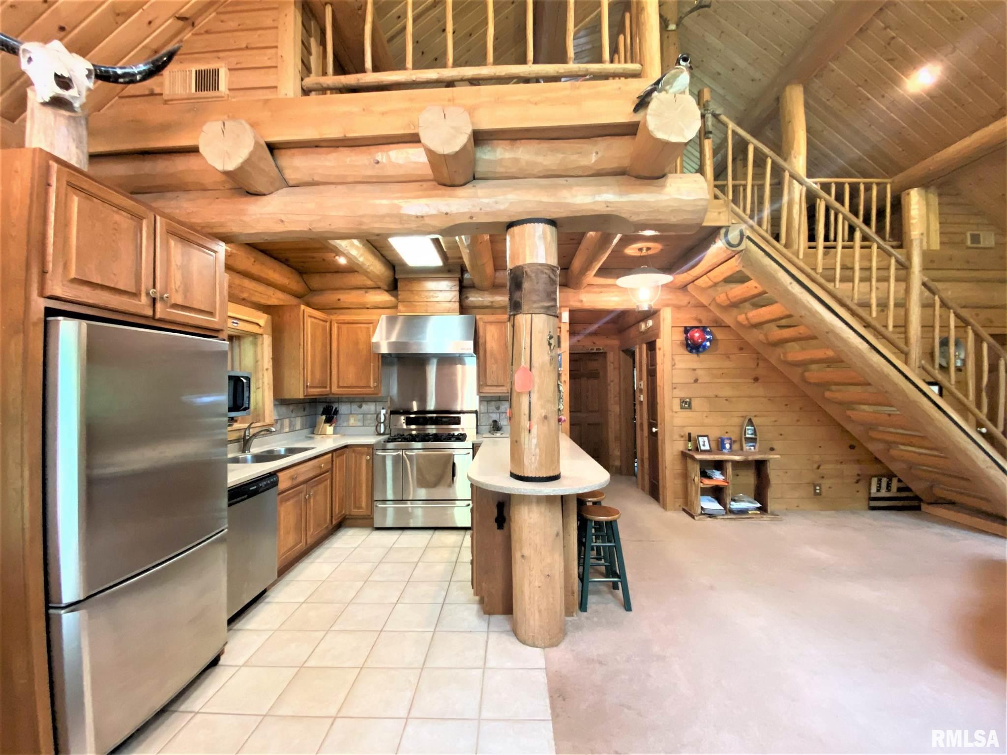6535 West Hill Road Decatur, IL 62522 - Photo 13 of 42 Gallery Image 13