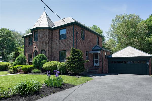 64 Evelyn Road Newton, MA 02468 - Photo 3 of 30 Gallery Image 3