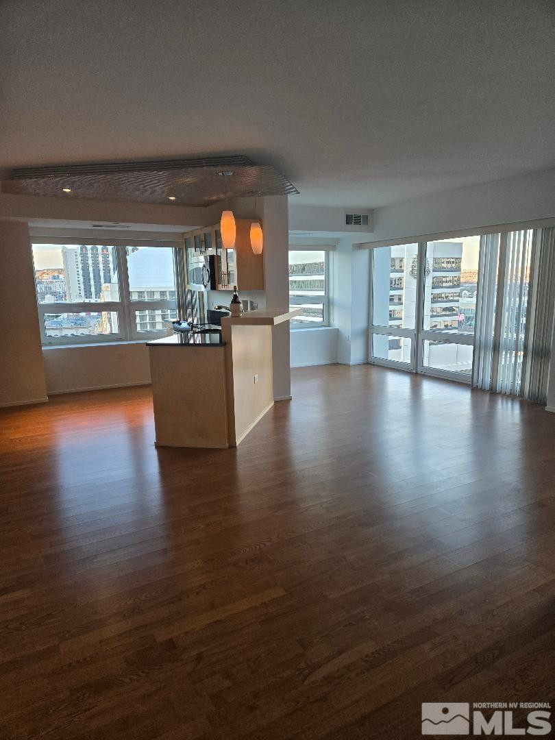 255 North Sierra Street, Unit 1211 Reno, NV 89501 - Photo 6 of 9 Photo 6