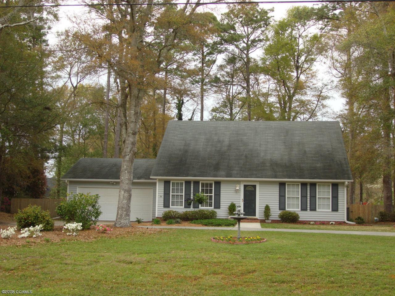 4302 Country Club Road Morehead City, NC 28557 - Photo 1 of 16 Front View