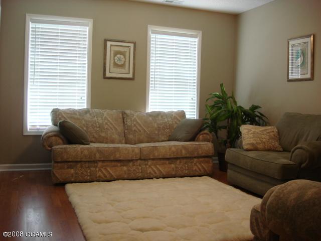 4302 Country Club Road Morehead City, NC 28557 - Photo 3 of 16 Living Room another view