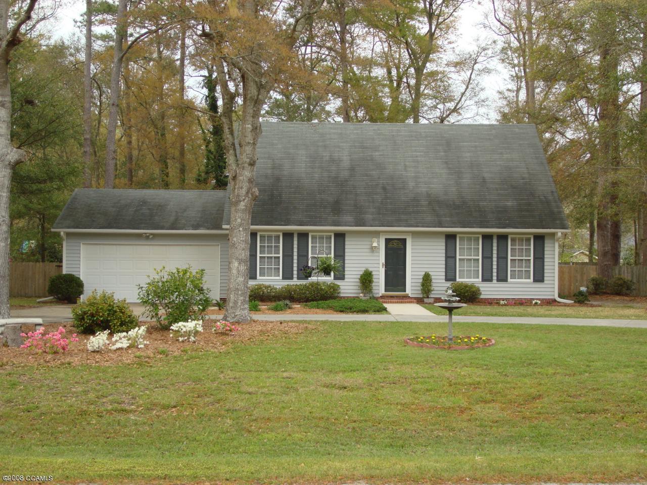 4302 Country Club Road Morehead City, NC 28557 - Photo 6 of 16 A Second Front View
