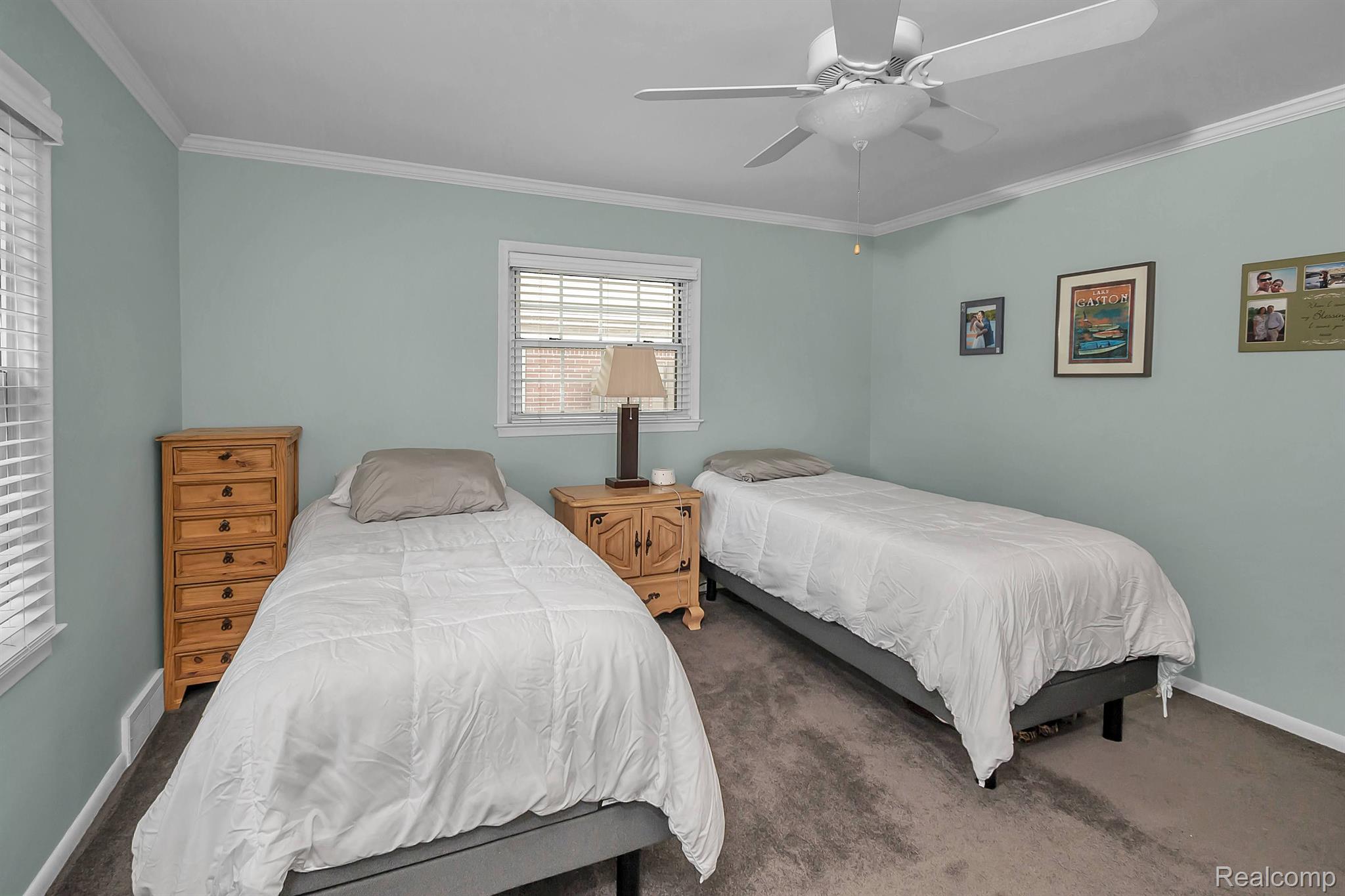 580 Cook Road Grosse Pointe, MI 48236 - Photo 20 of 48 Gallery Image 20