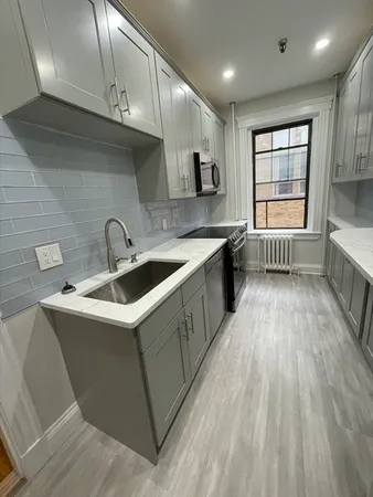 $4,300 | 370 Chestnut Hill Avenue, Unit 21, Boston, MA 02135
