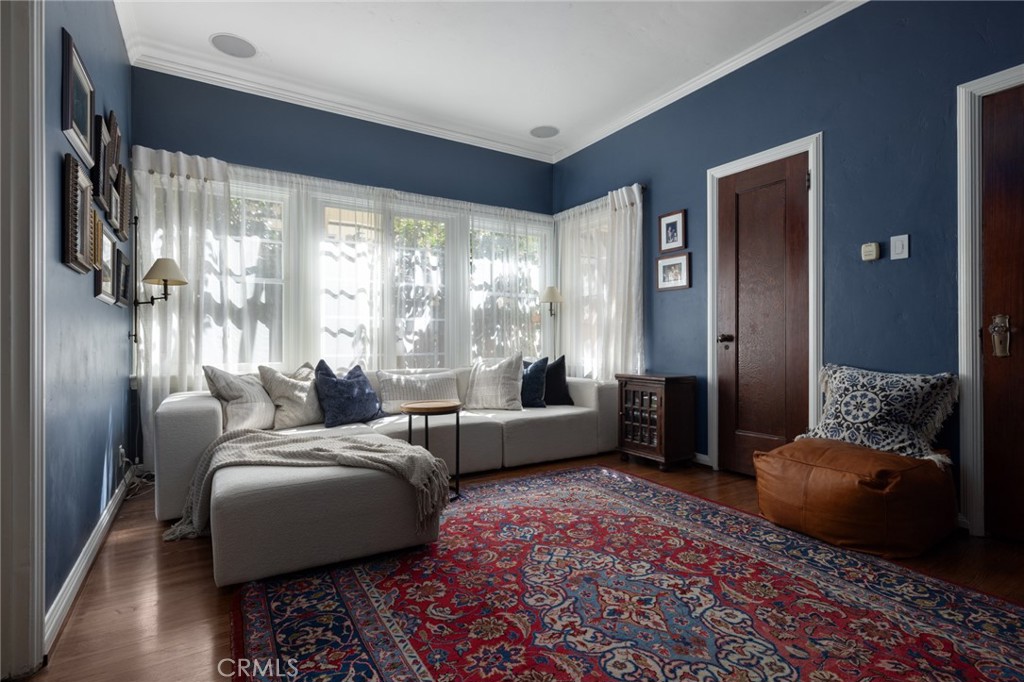 100 Temple Avenue Long Beach, CA 90803 - Photo 12 of 57 a living room with furniture and a large window
