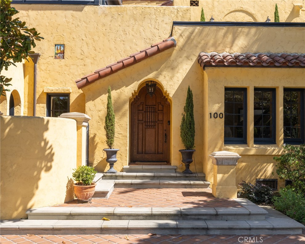 100 Temple Avenue Long Beach, CA 90803 - Photo 3 of 57 front view of a house with a staircase