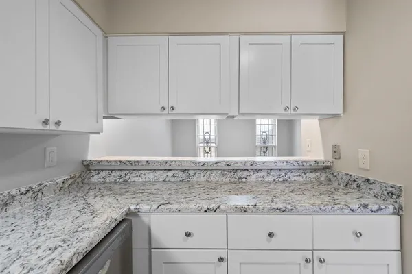 $264,900 | 2060 Romford Lane, Unit 2060, Memphis, TN 38119