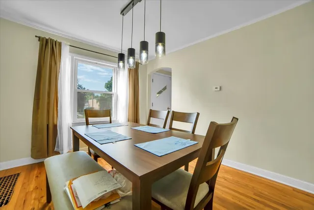 $3,200 | 2546 West 115th Street, Chicago, IL 60655