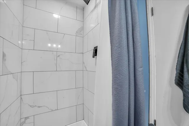 $3,200 | 2546 West 115th Street, Chicago, IL 60655