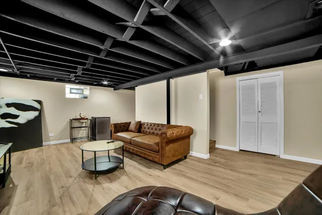 $3,200 | 2546 West 115th Street, Chicago, IL 60655