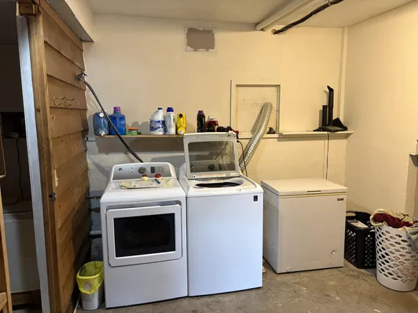 $280,000 | 3722 North Casaloma Drive, Appleton, WI 54913