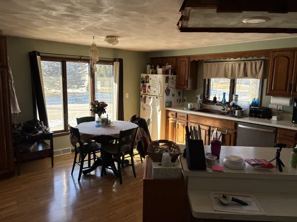 $280,000 | 3722 North Casaloma Drive, Appleton, WI 54913