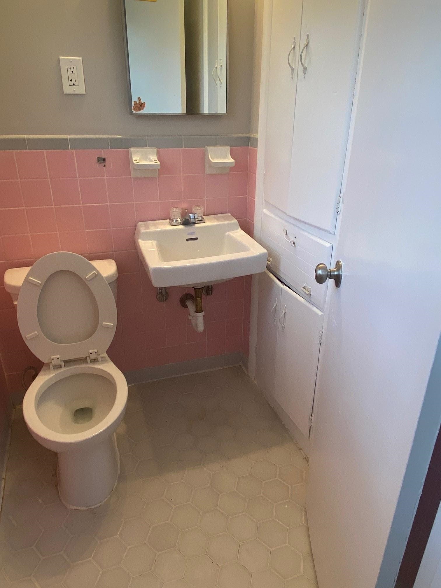 303 North Yates Road Memphis, TN 38120 - Photo 8 of 14 Gallery Image 8