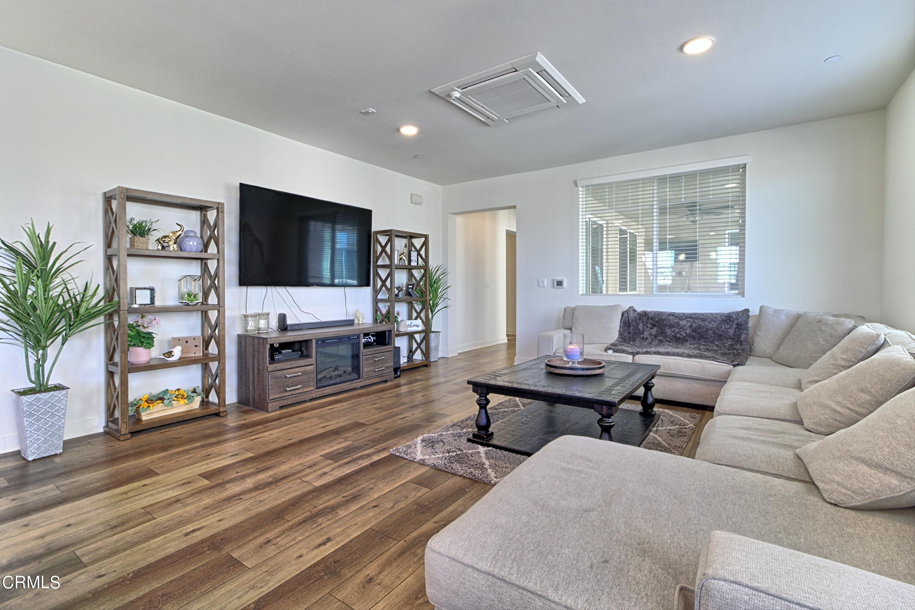 2810 Wagon Wheel Road, Unit 302 Oxnard, CA 93036 - Photo 14 of 36 054 (72)