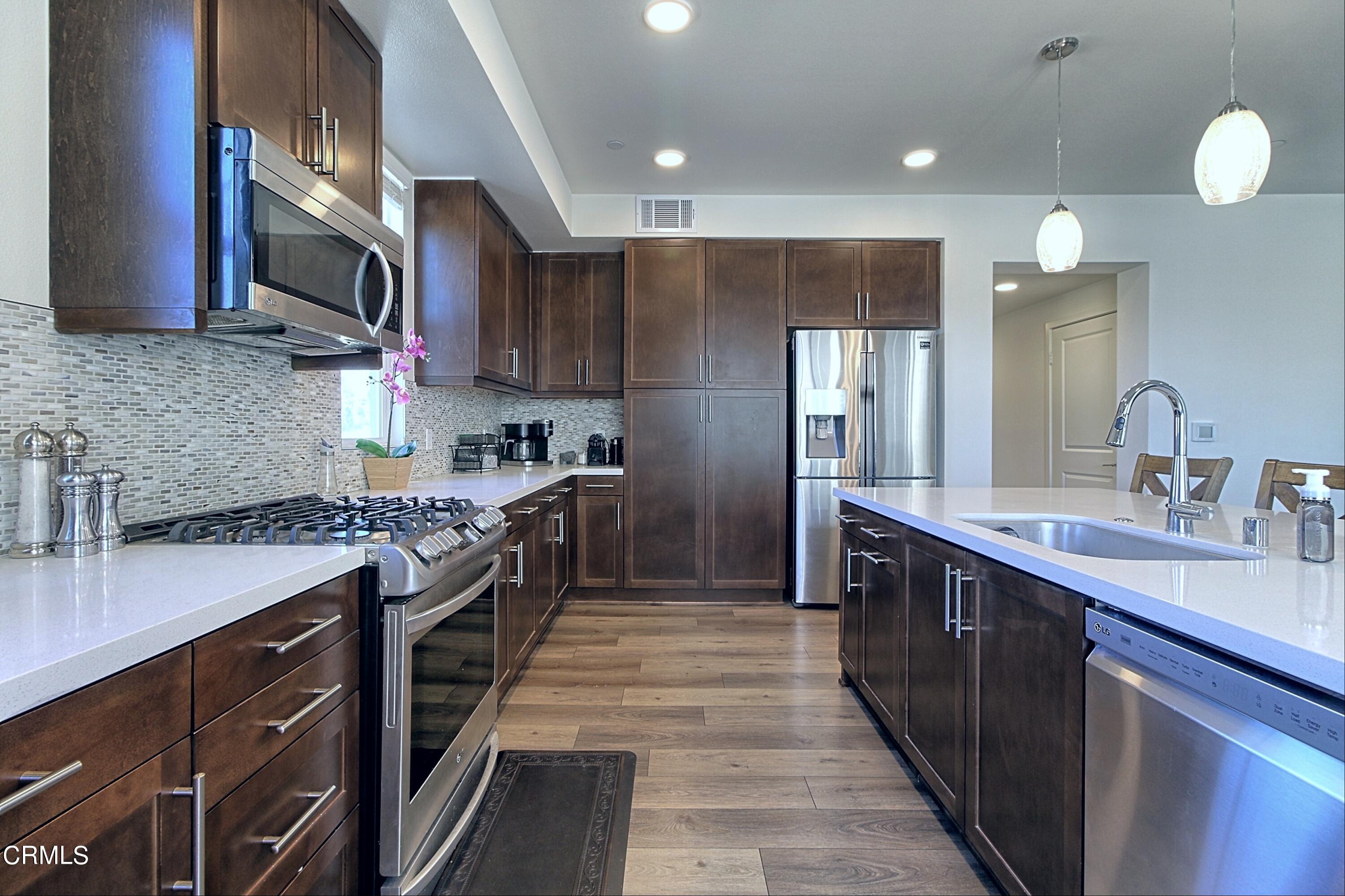 2810 Wagon Wheel Road, Unit 302 Oxnard, CA 93036 - Photo 17 of 36 060 3