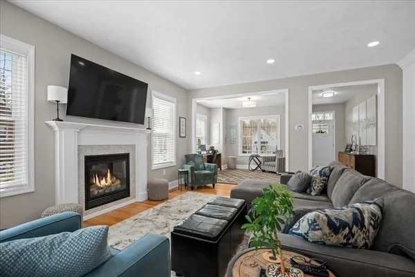 $729,900 | 68 Princeton Street, Holden, MA 01522