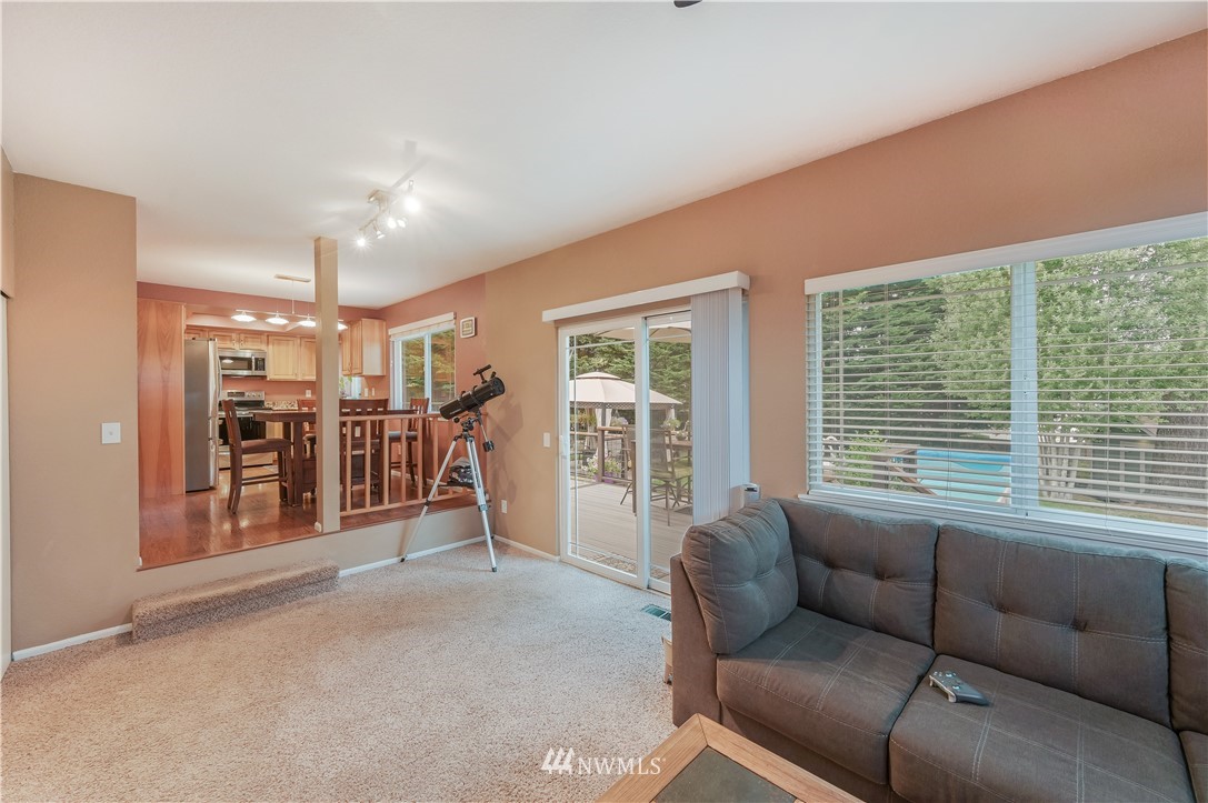 421 164th Place Southeast Bothell, WA 98012 - Photo 14 of 36