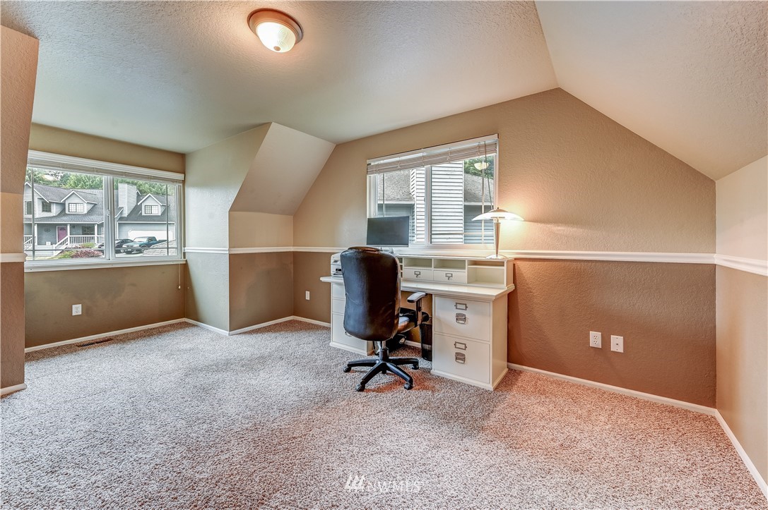 421 164th Place Southeast Bothell, WA 98012 - Photo 22 of 36