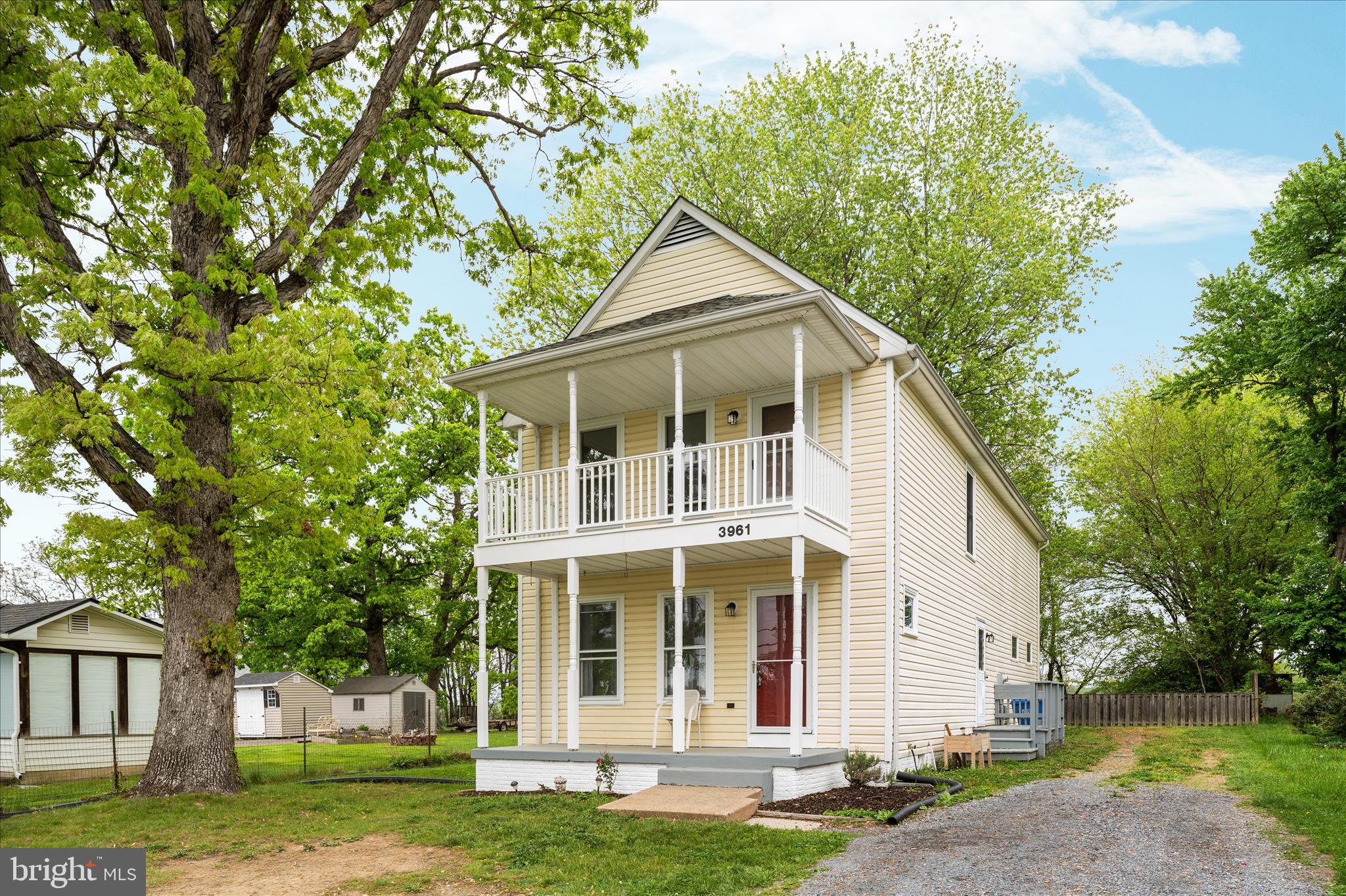 3961 Rectortown Road Marshall, VA 20115 - Photo 27 of 35 a front view of a house with a yard