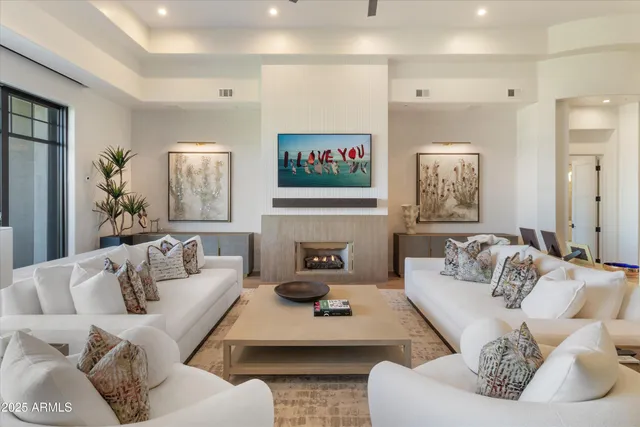 $4,995,000 | 2 Biltmore Estates Drive, Unit 313, Phoenix, AZ 85016