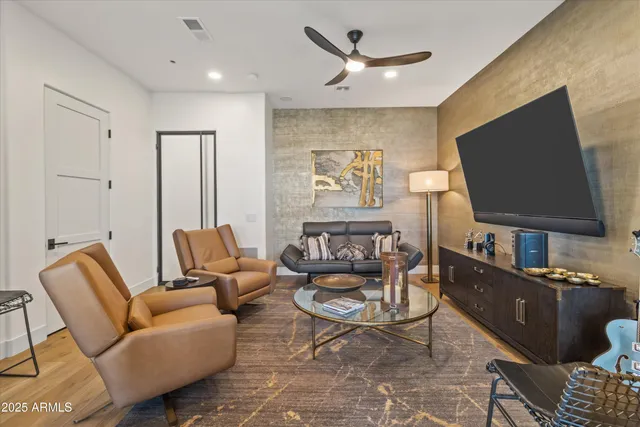 $4,995,000 | 2 Biltmore Estates Drive, Unit 313, Phoenix, AZ 85016