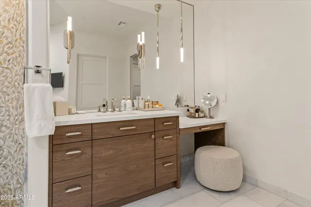 $4,995,000 | 2 Biltmore Estates Drive, Unit 313, Phoenix, AZ 85016