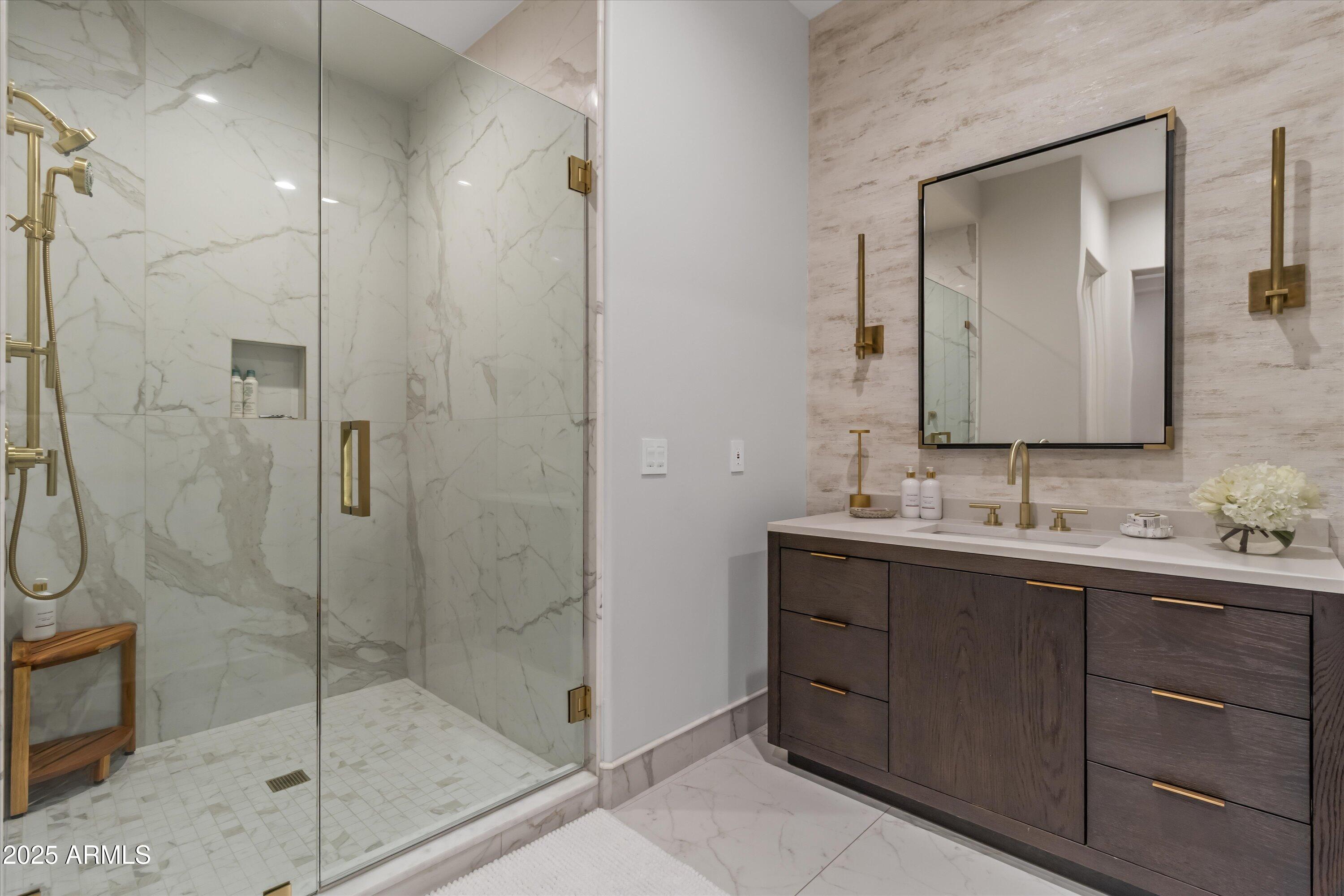 2 Biltmore Estates Drive, Unit 313 Phoenix, AZ 85016 - Photo 48 of 93 05-IMG_3929