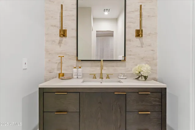 $4,995,000 | 2 Biltmore Estates Drive, Unit 313, Phoenix, AZ 85016