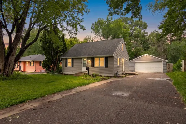 $320,000 | 5718 Sumter Avenue North, Crystal, MN 55428