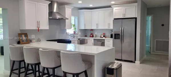 $3,000 | 701 Northeast 14th Street, Homestead, FL 33030