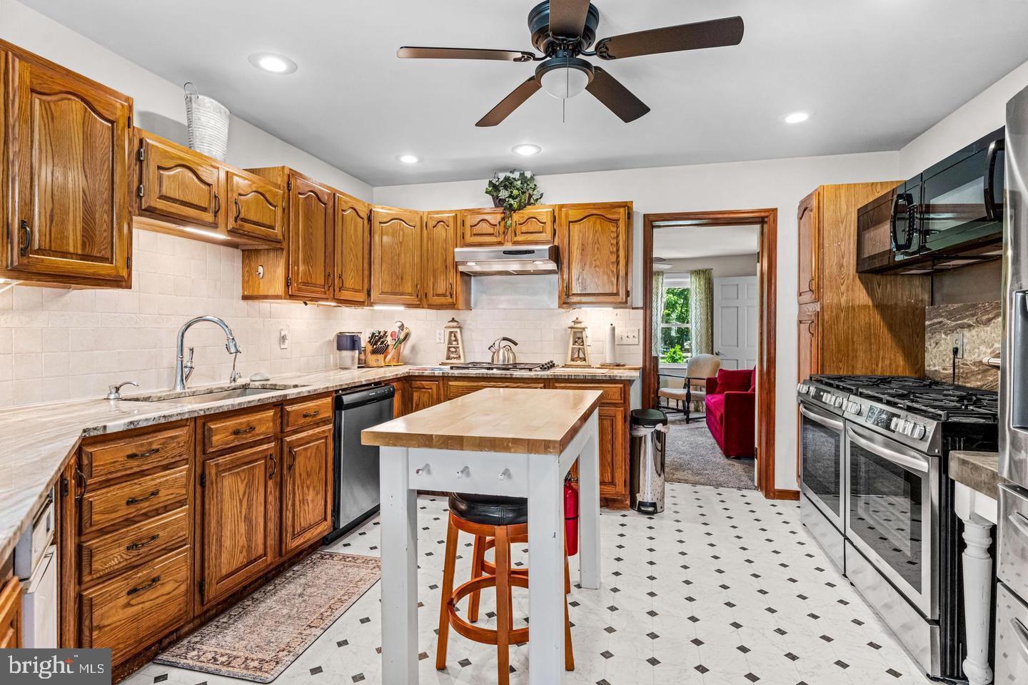 668 Crawford Road Cape May, NJ 08204 - Photo 14 of 51