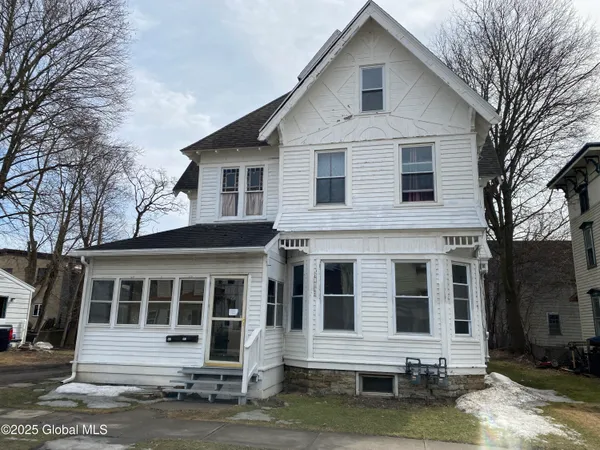 $1,050 | 44 Webster Street, Unit A, Fort Plain, NY 13339