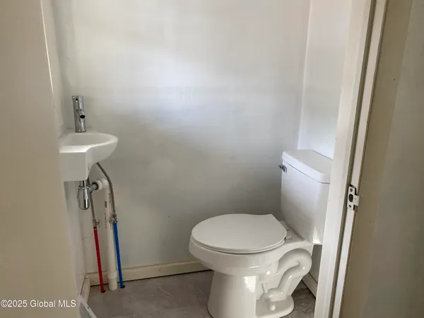 $1,050 | 44 Webster Street, Unit A, Fort Plain, NY 13339