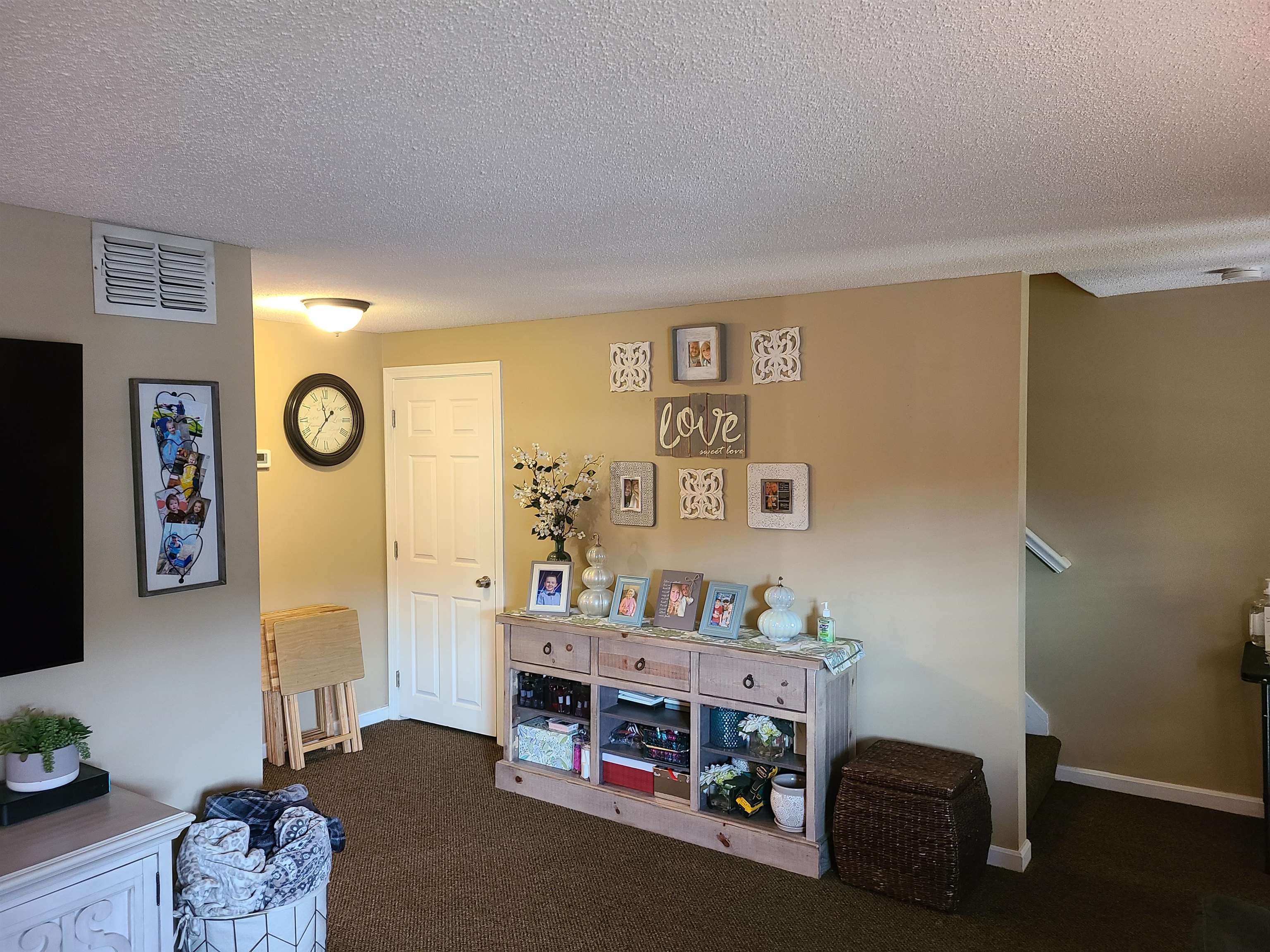 29 East Ridge Road Merrimack, NH 03054 - Photo 5 of 17 Gallery Image 5