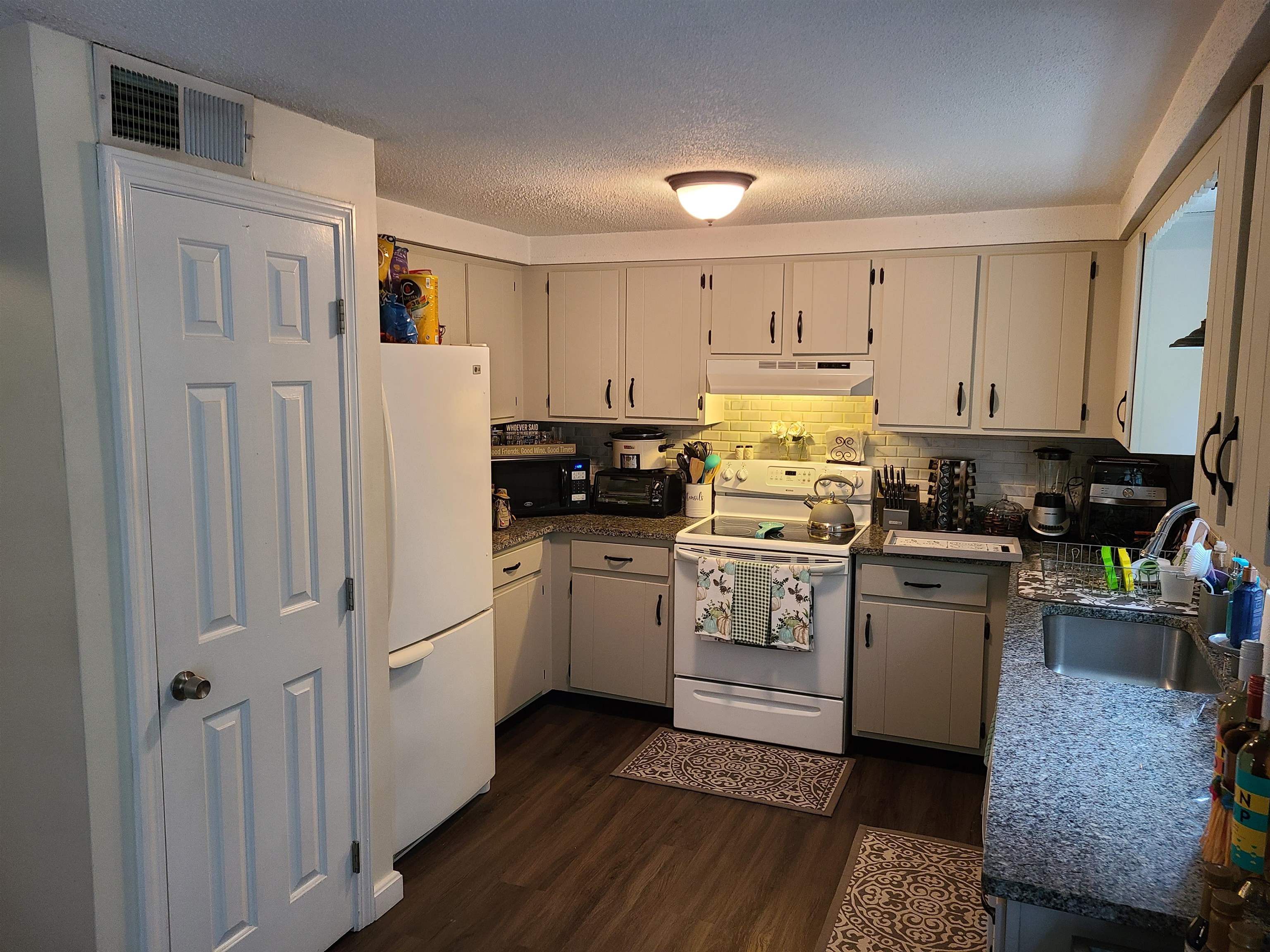 29 East Ridge Road Merrimack, NH 03054 - Photo 8 of 17 Gallery Image 8