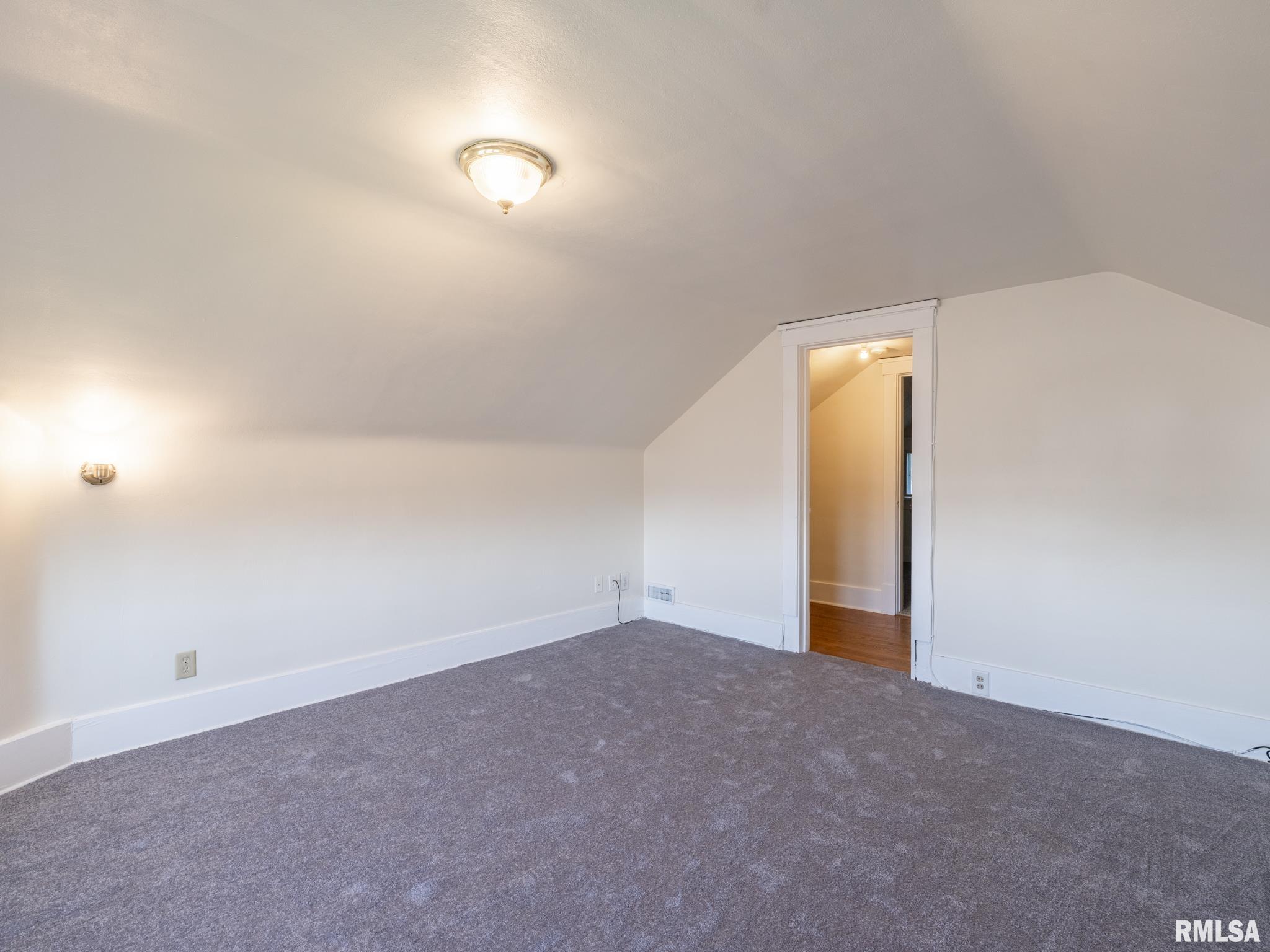 4236 North Prospect Road Peoria, IL 61603 - Photo 29 of 47