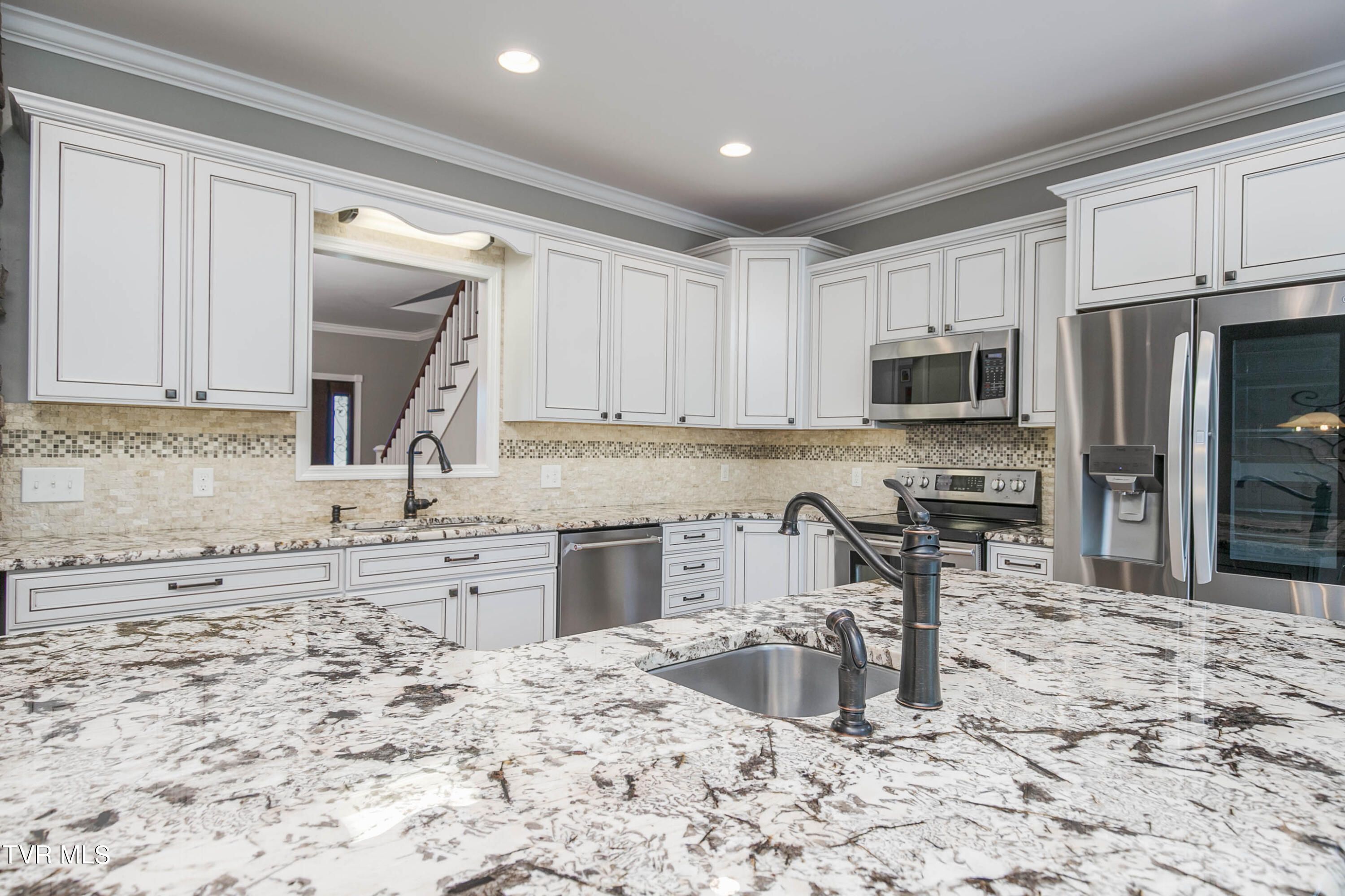 305 Milburnton Road Limestone, TN 37681 - Photo 11 of 46 Milburton-29