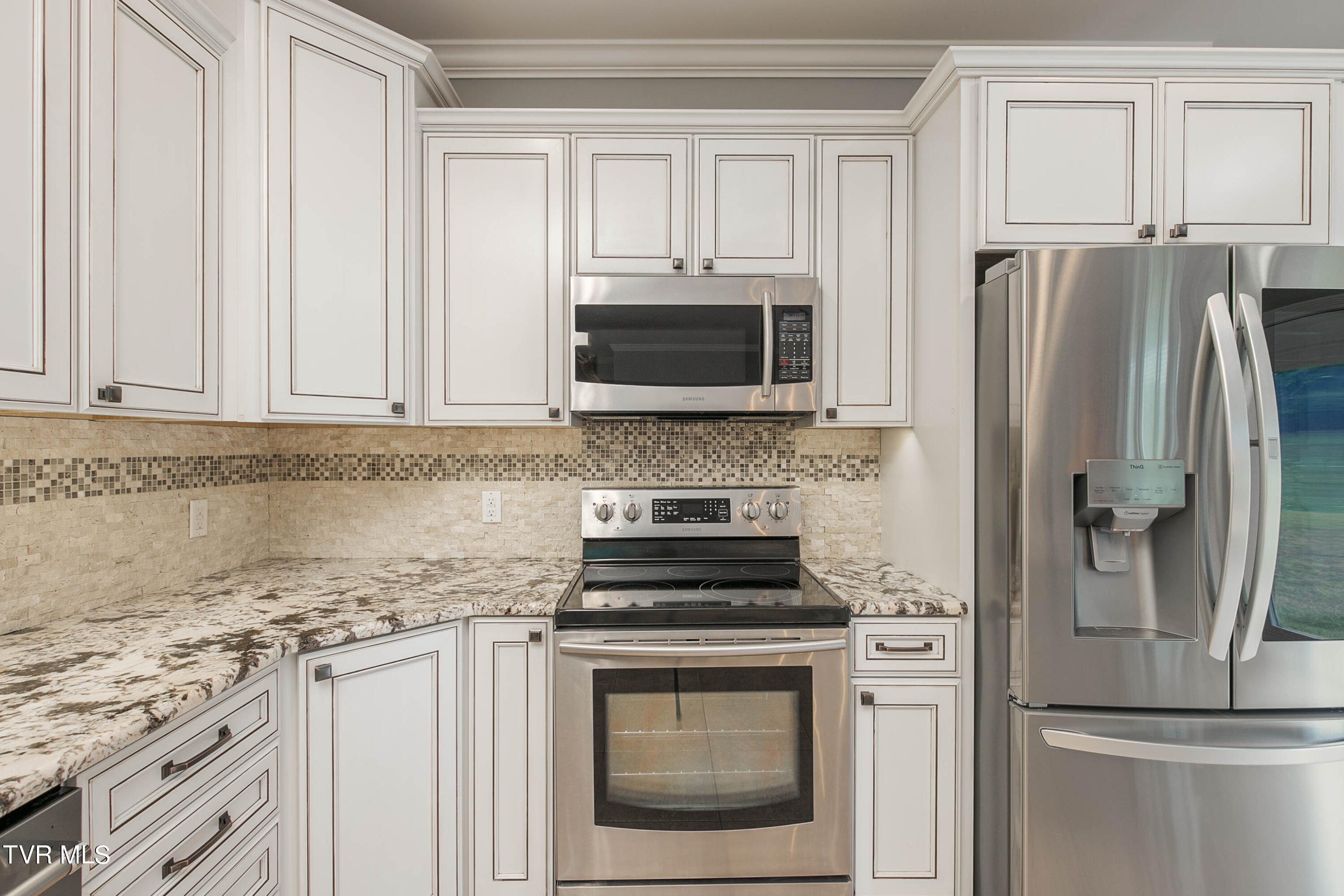 305 Milburnton Road Limestone, TN 37681 - Photo 12 of 46 Milburton-33