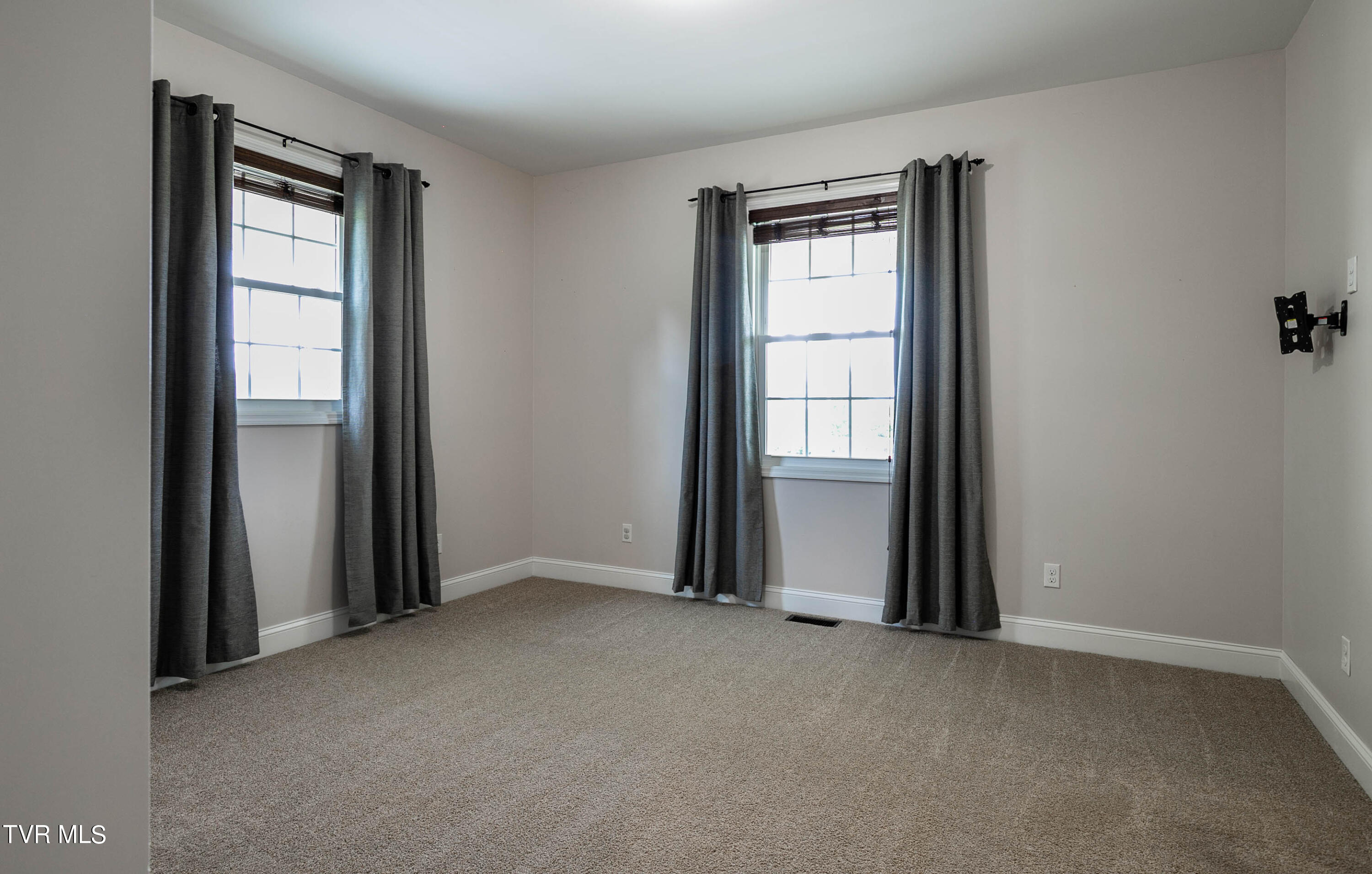 305 Milburnton Road Limestone, TN 37681 - Photo 18 of 46 Milburton-18