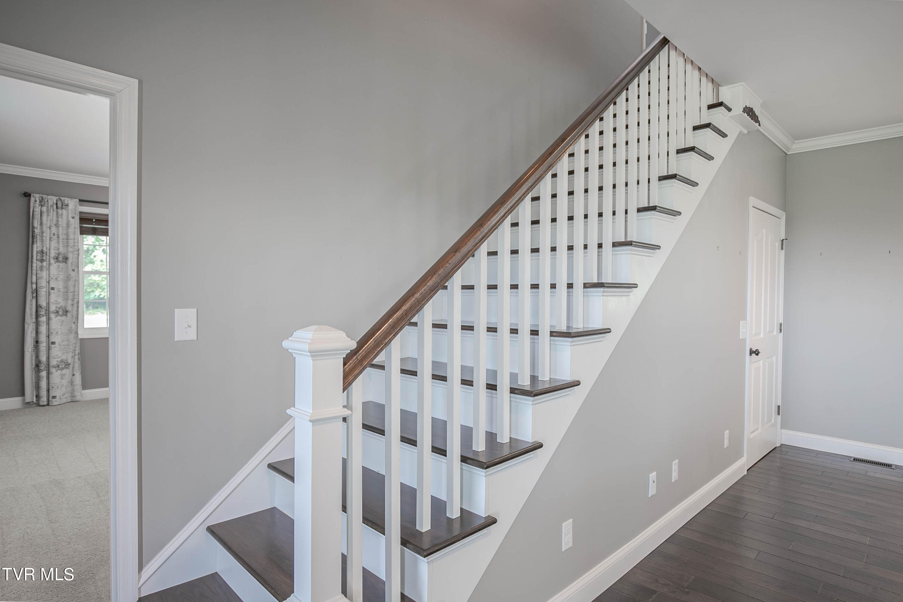 305 Milburnton Road Limestone, TN 37681 - Photo 35 of 46 Milburton-36