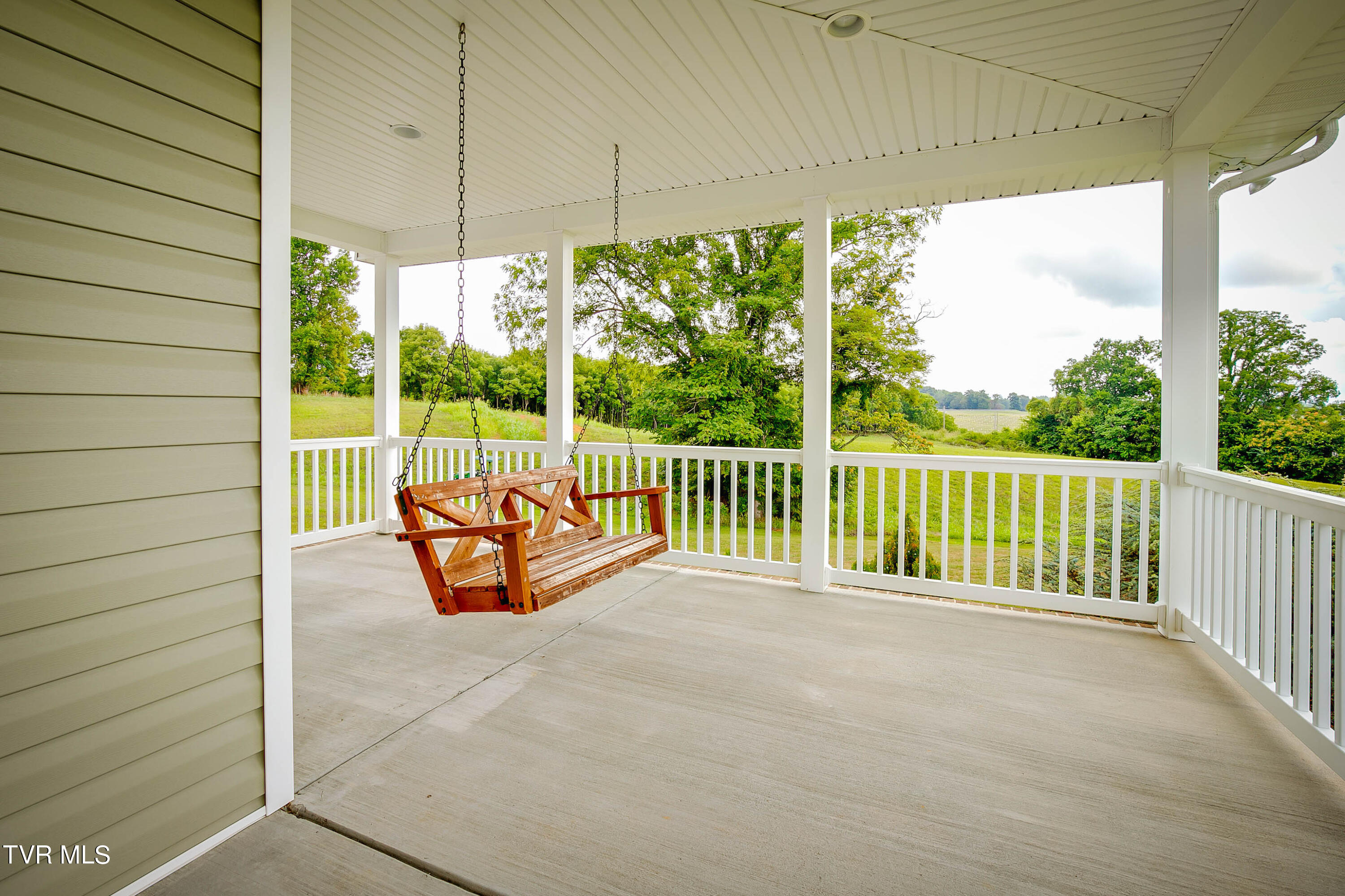 305 Milburnton Road Limestone, TN 37681 - Photo 8 of 46 Milburton-8