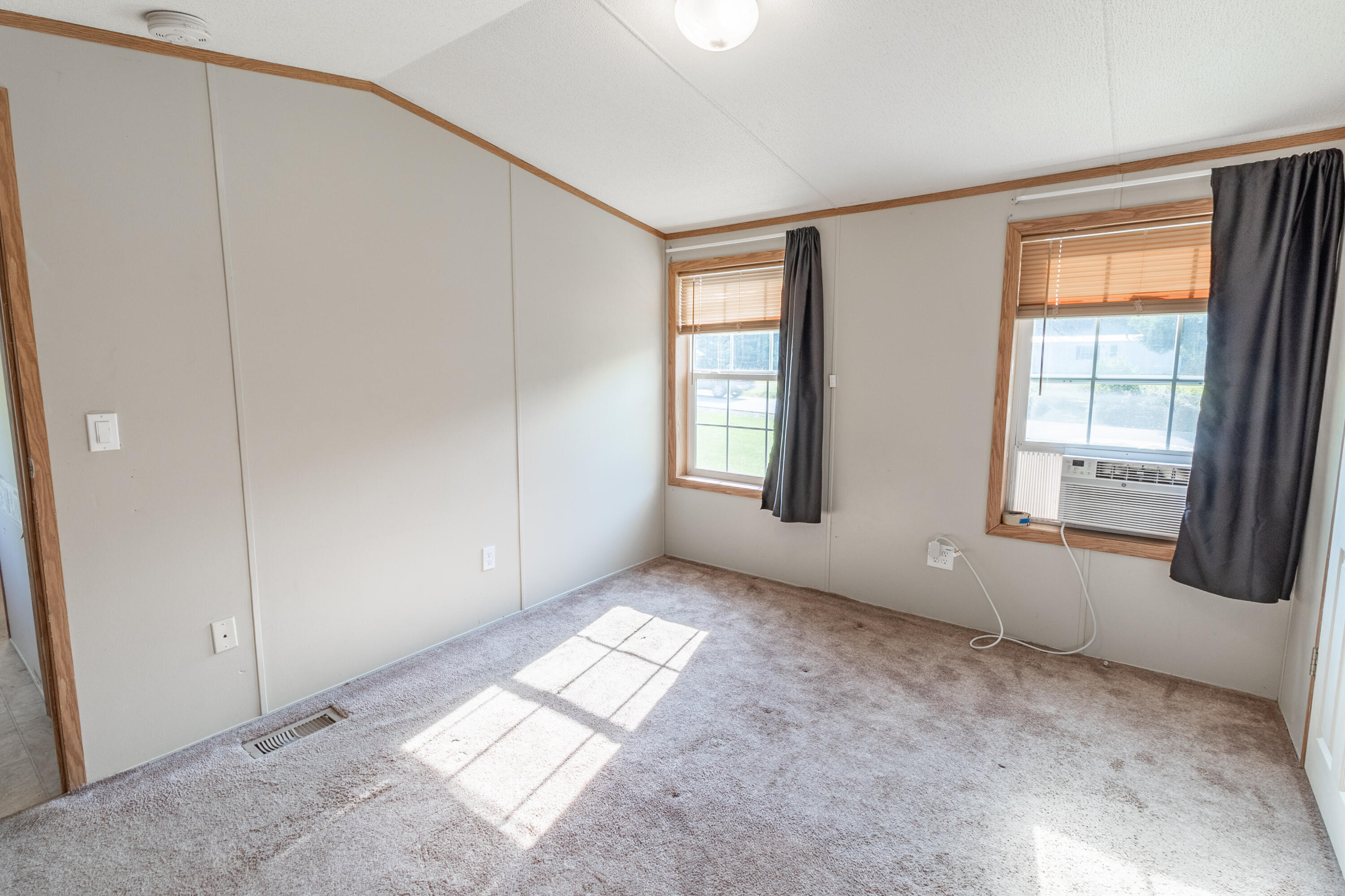 35 Bernie Hartford Road Leeds, ME 04263 - Photo 22 of 58 35 Bernie Hartford Leeds-41